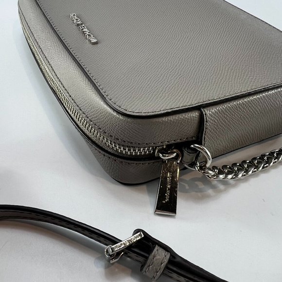 Michael Kors Jet Set Travel Crossbody Purse - Picture 12 of 15